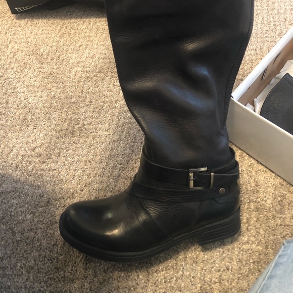 Brand new Steve Madden leather boots - Picture 4 of 8